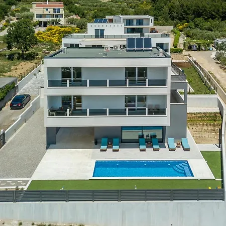 Luxury La Nonna Ana - Heated Pool, Sea View, Near Split