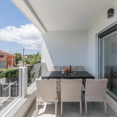 Luxury La Nonna Ana - Heated Pool, Sea View, Near Split Kastela