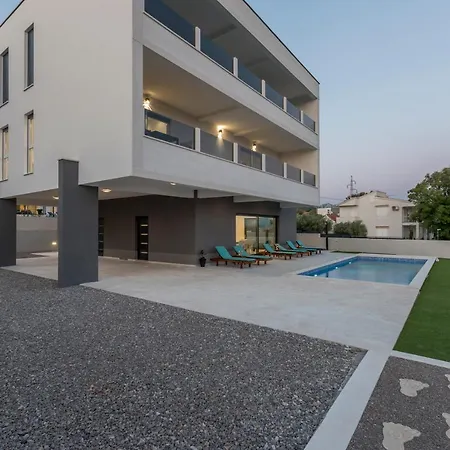 Luxury La Nonna Ana - Heated Pool, Sea View, Near Split * Kaštela