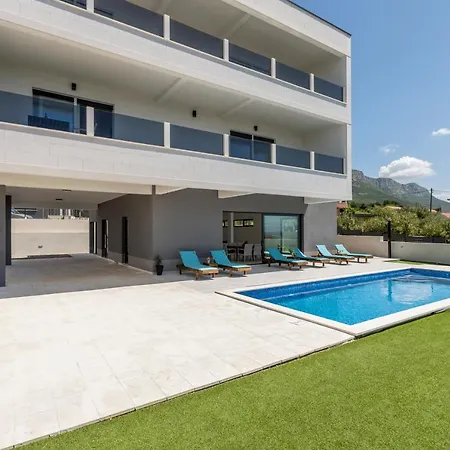 Luxury La Nonna Ana - Heated Pool, Sea View, Near Split Villa *