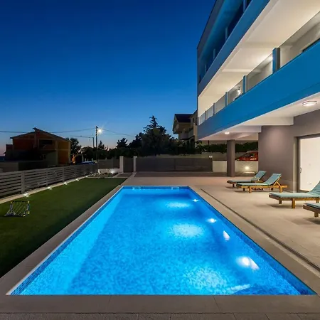 Luxury La Nonna Ana - Heated Pool, Sea View, Near Split Villa