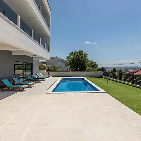 Luxury La Nonna Ana - Heated Pool, Sea View, Near Split *