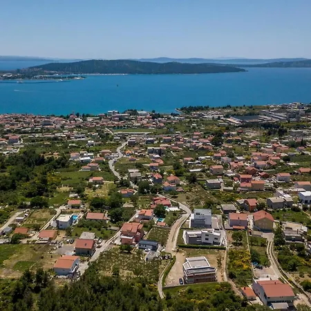 Villa Luxury La Nonna Ana - Heated Pool, Sea View, Near Split *