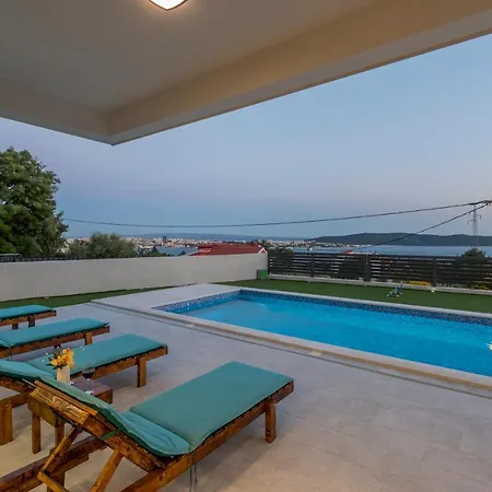 Luxury La Nonna Ana - Heated Pool, Sea View, Near Split