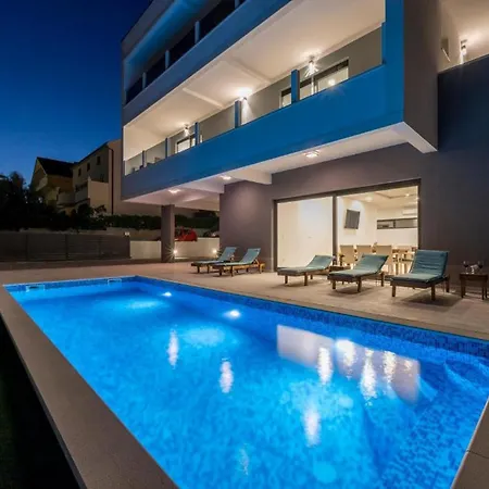 Luxury La Nonna Ana - Heated Pool, Sea View, Near Split Villa